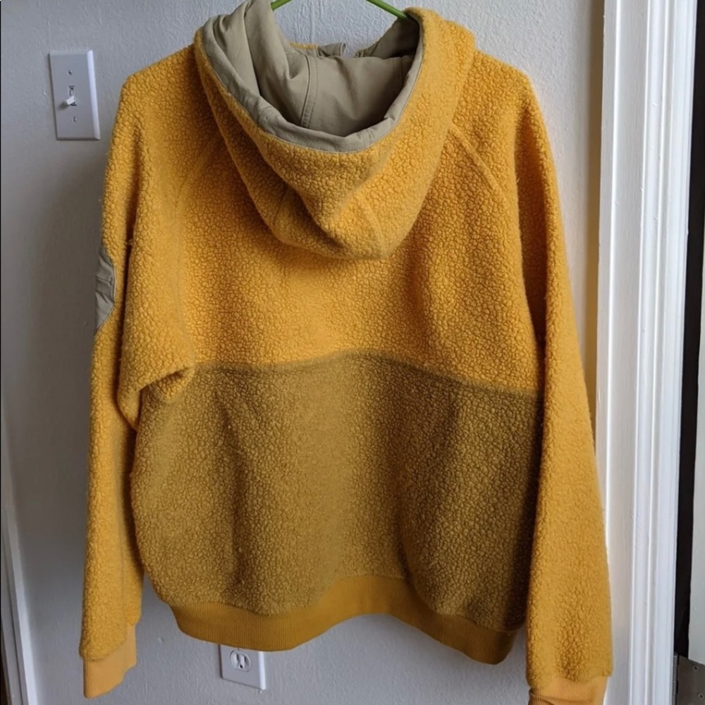 OV Megafleece in sunflower - Picture 3 of 5